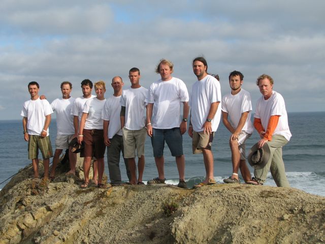 teamimg_6816 The US East Surf Kayak Team arose this morning for a group photo.